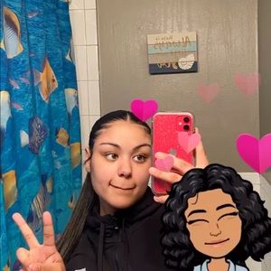 Meet your Posher, Janaye